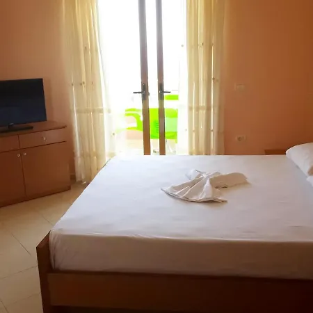 Vila Jakupi Apartment Sarande