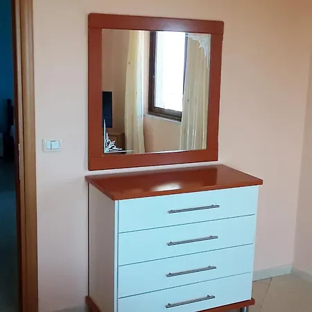 Vila Jakupi Sarande